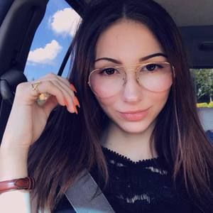 Meet your Posher, Bianca